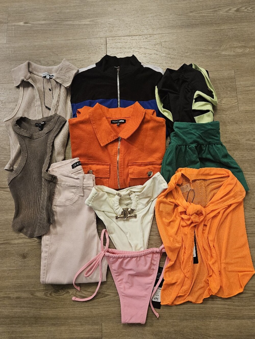 Fashion Nova 10pc Variety Clothing Bundle- Womens/Juniors Size Xtra-SMALL